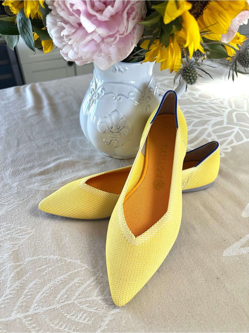 Rothy’s The Point Yellow Blue Trim Flats Size 10 EUC - Picture 1 of 6